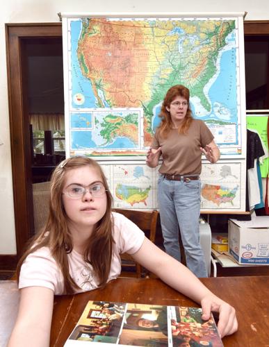 Homeschooling Laura Cvrk
