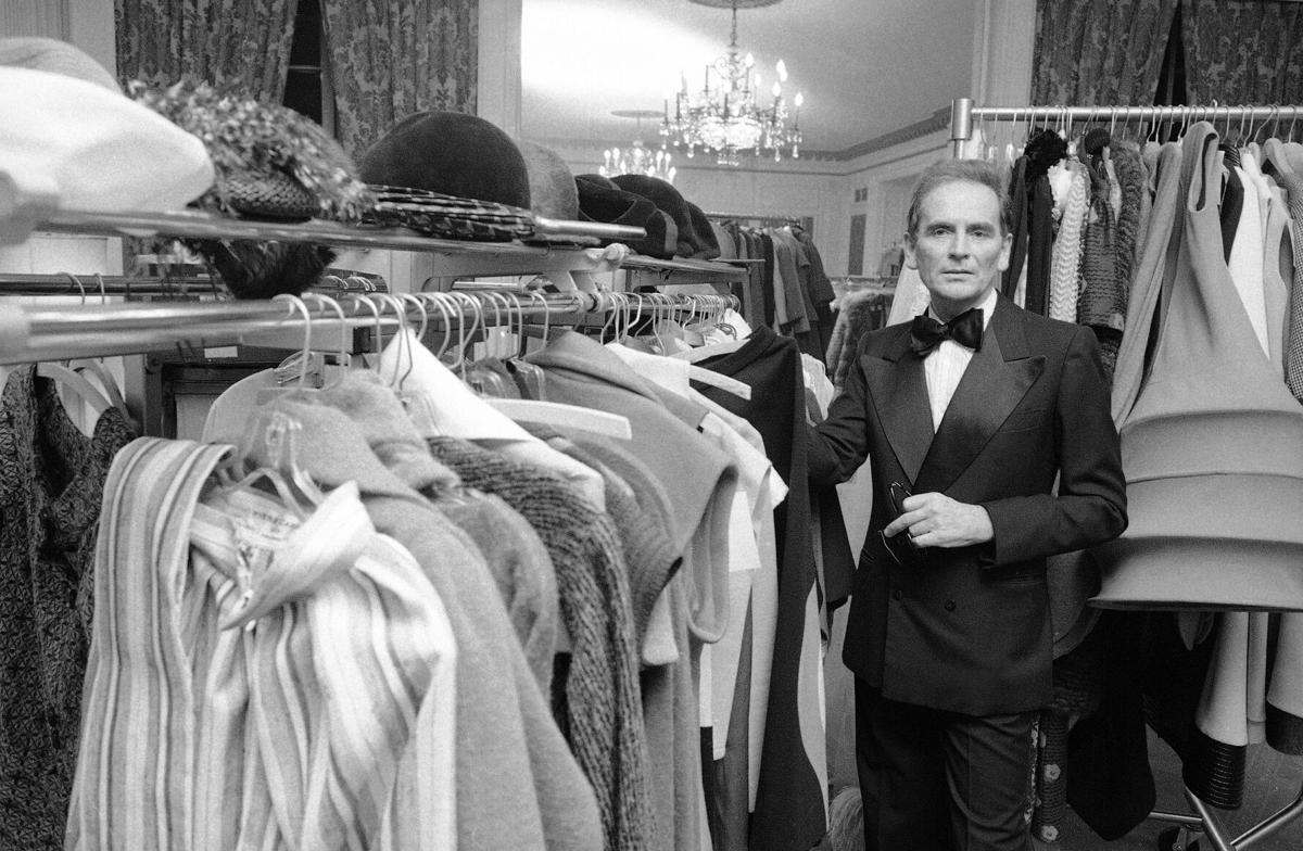 Pierre Cardin, Visionary Fashion Designer, Dies at 98 - The New York Times