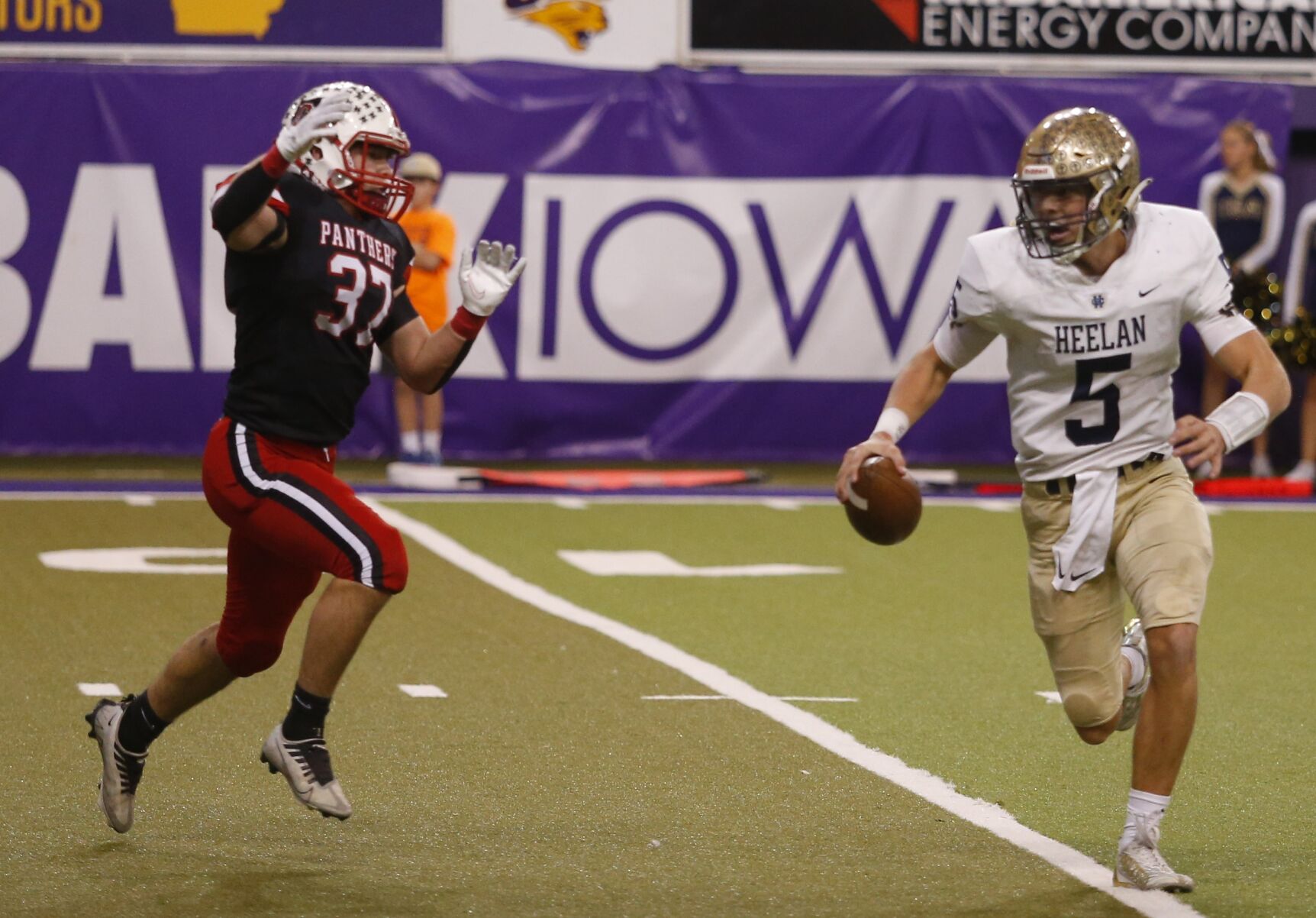 Bishop Heelan High School Stuns No. 1 Creston in Class 3A Semifinals with Selfless Teamwork and Strong Defense