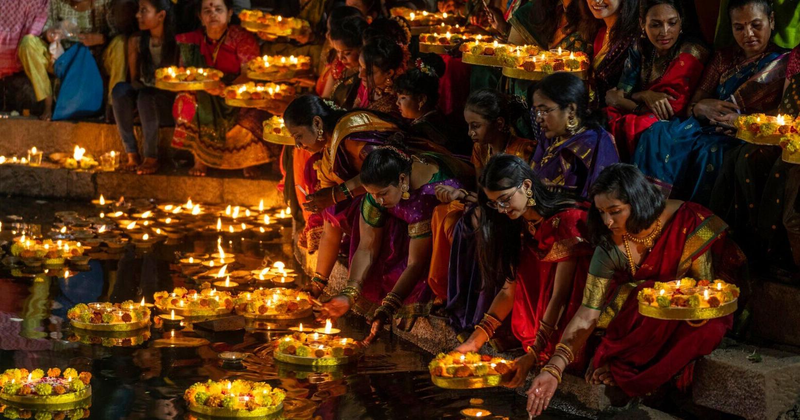 How Diwali is celebrated around the world - Vimarsana News