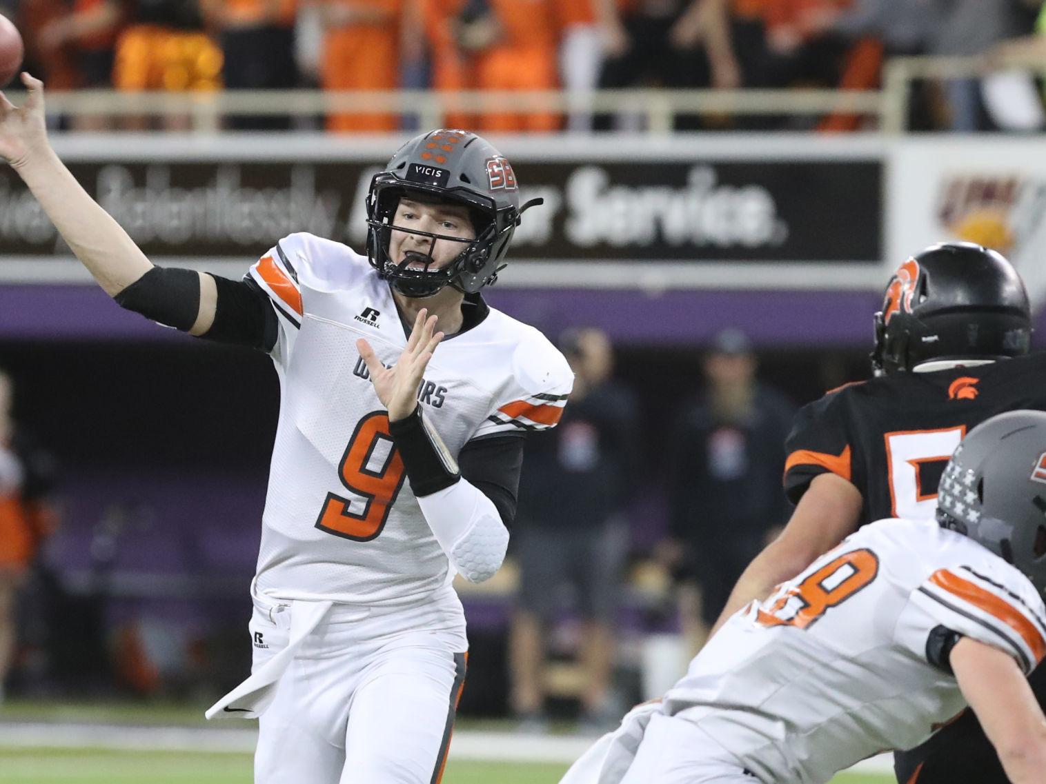 Sergeant Bluff Luton Quarterback Daniel Wright Commits To