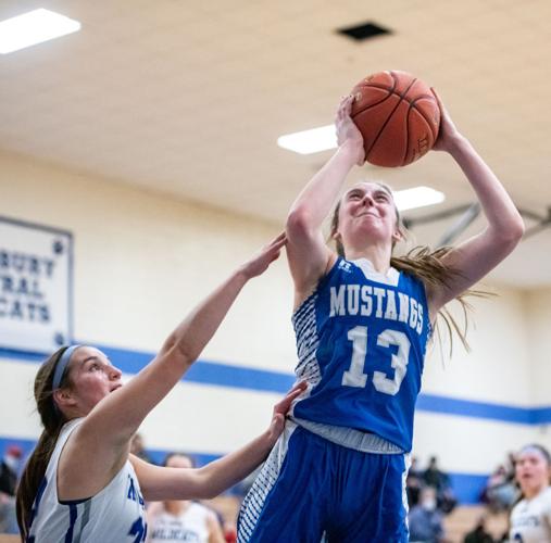 NewellFonda's Dick Jungers gets 400th win
