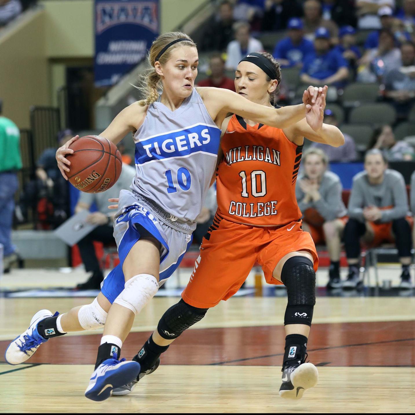 Dwu Uses Big Run To Down Milligan College Siouxcityjournal Com