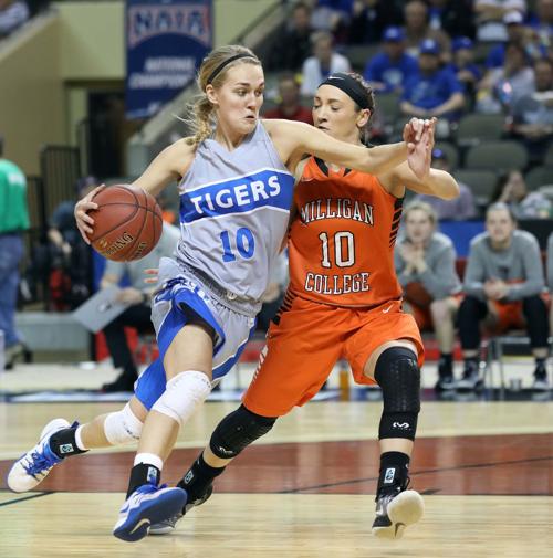 Dwu Uses Big Run To Down Milligan College Siouxcityjournal Com