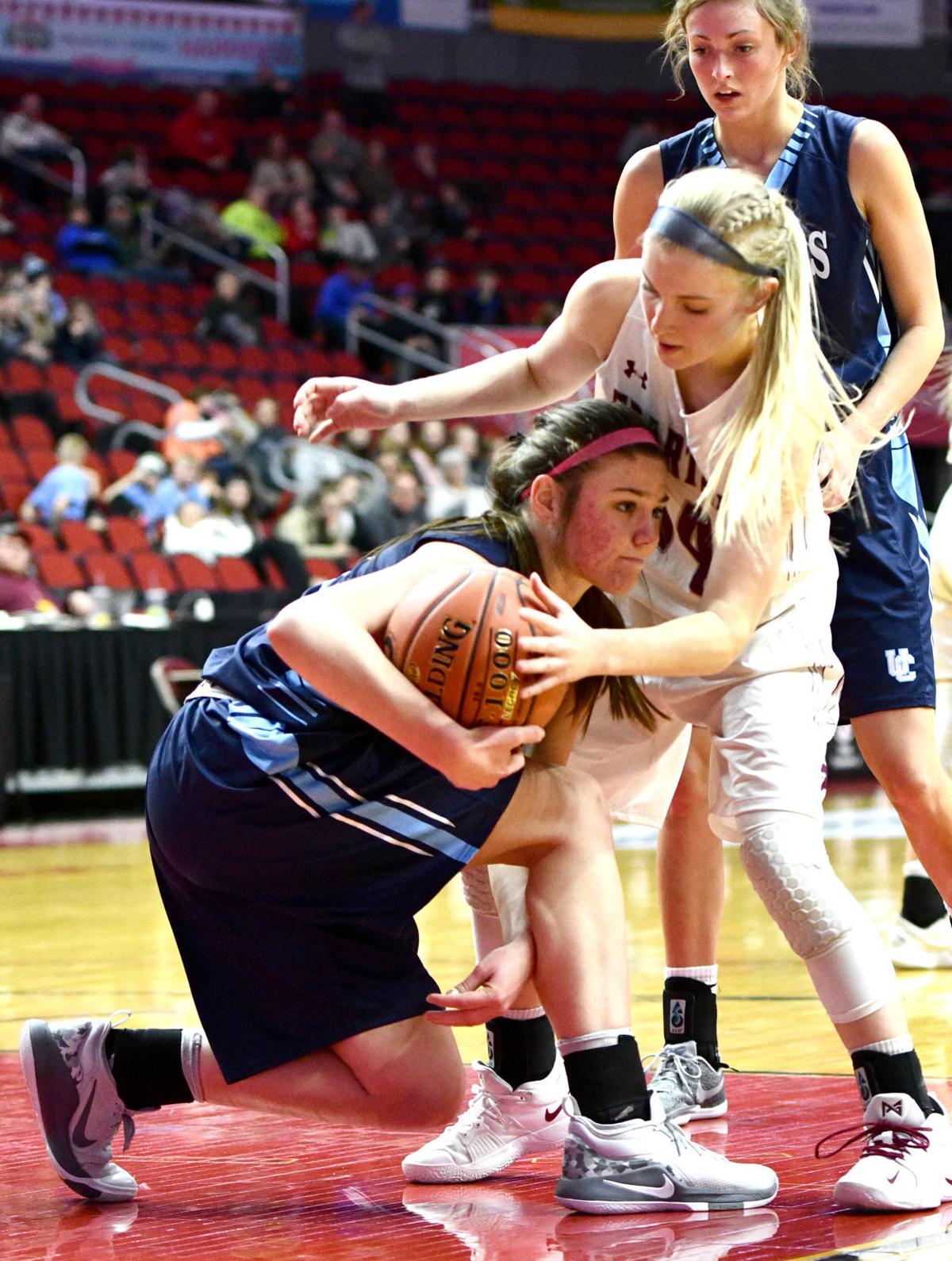 Unity Christian girls' upset bid of No. 1 Grundy Center falls short at
