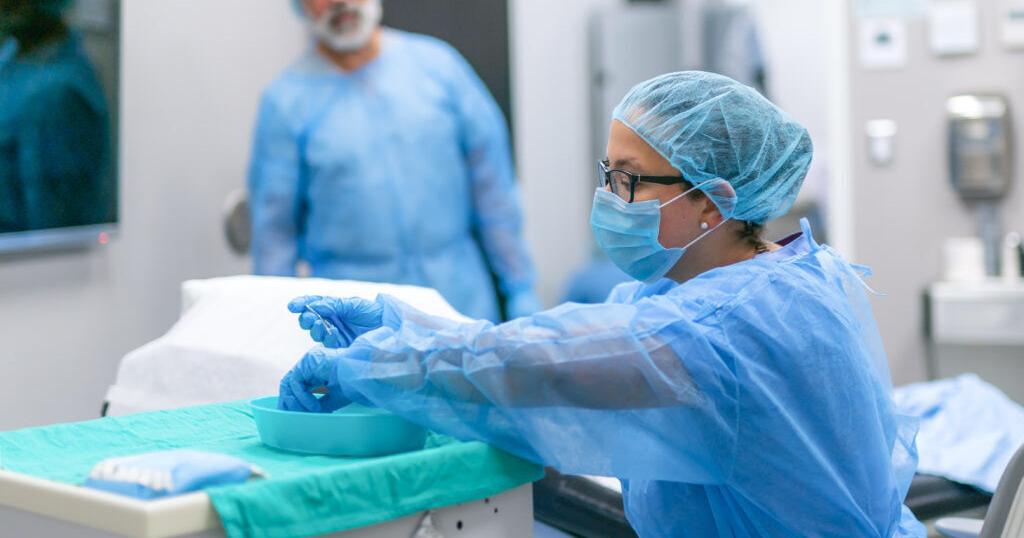 Iowa plastic surgeon denies allegations he defrauded taxpayers - Vimarsana News