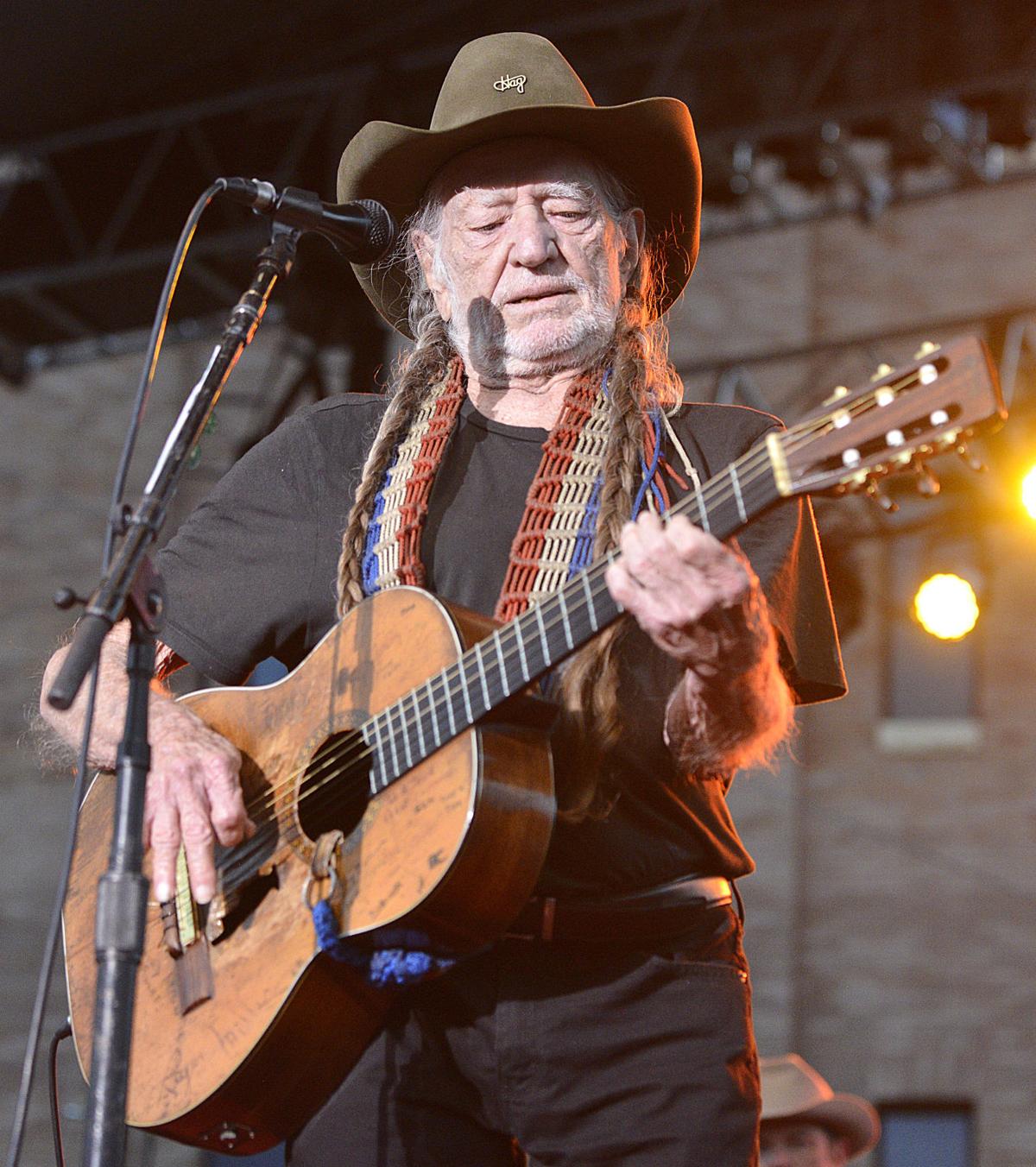 Photos Willie Nelson concert Music