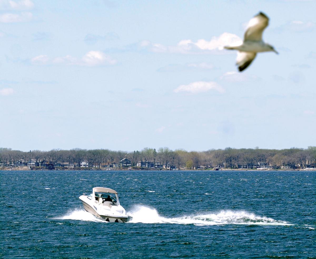 Okoboji, Iowa, tourism advocates oppose early school start bills