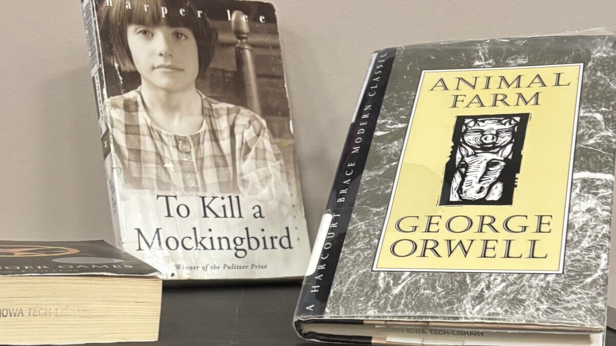 Sioux City college holds National Banned Books Week events