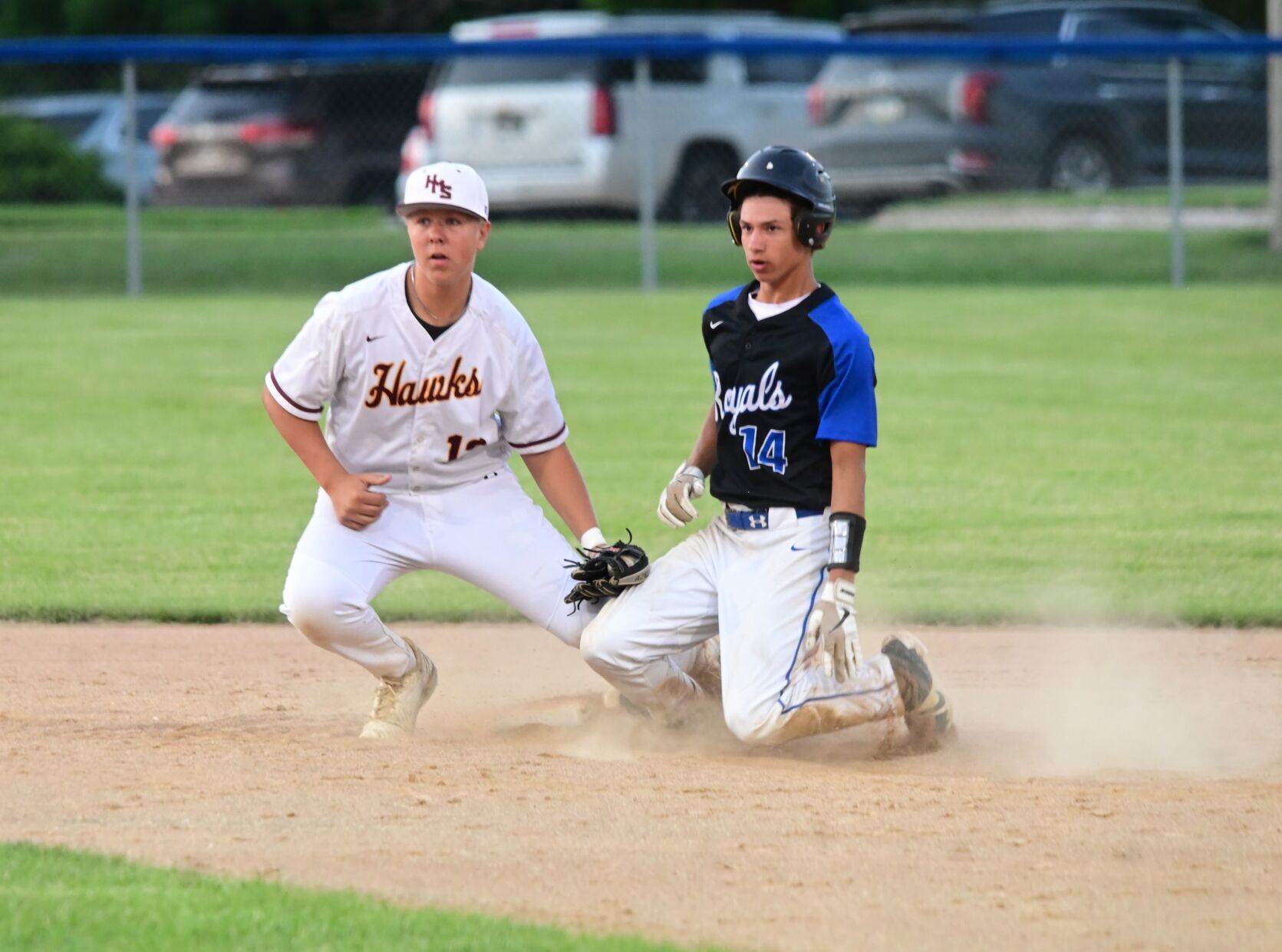 High school baseball: Royals get by HMS in district play