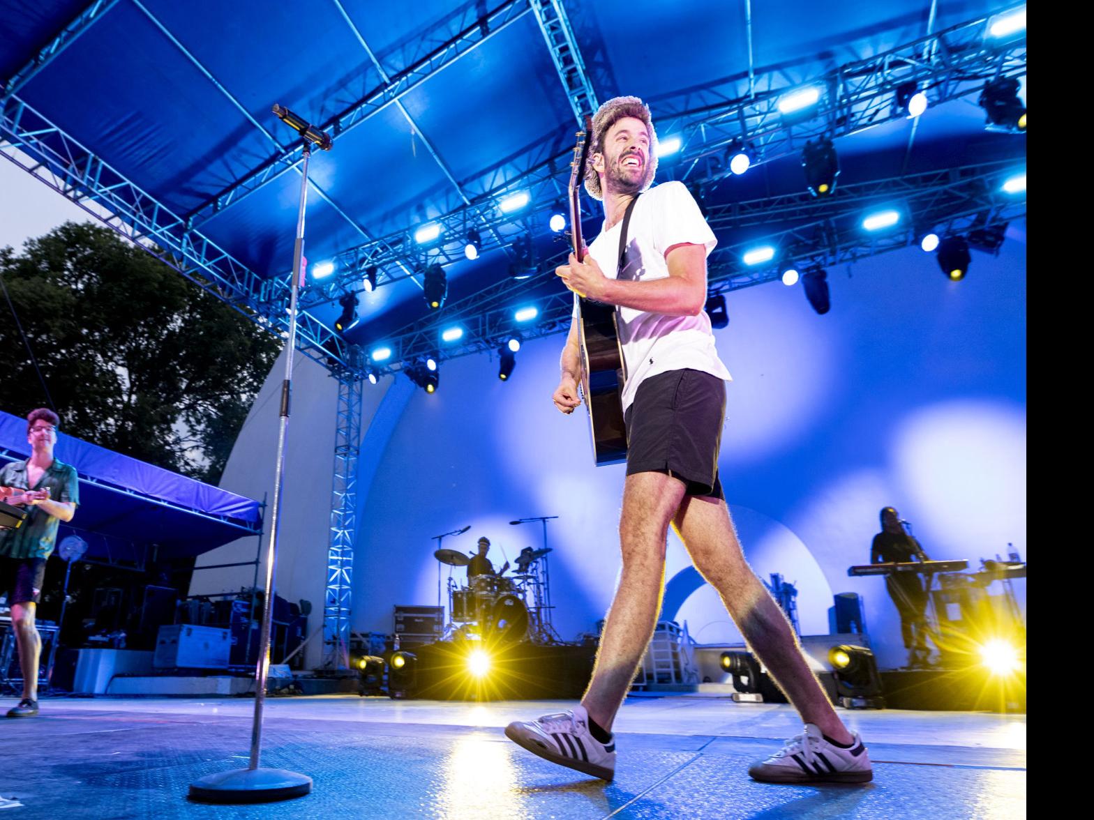 Review Ajr Brings Back Saturday In The Park With A Bang Music Siouxcityjournal Com