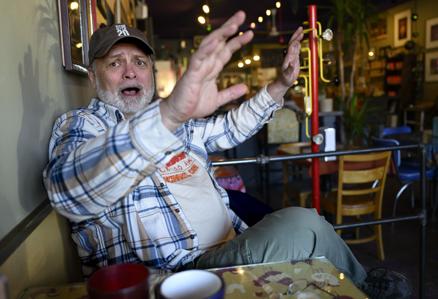 Sioux City's Garie Lewis continues to bring the laughs - Vimarsana News