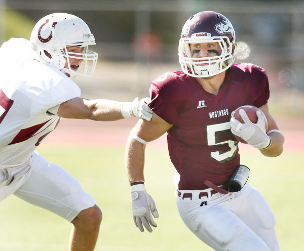 Football Downed by No. 3 Morningside - Hastings College