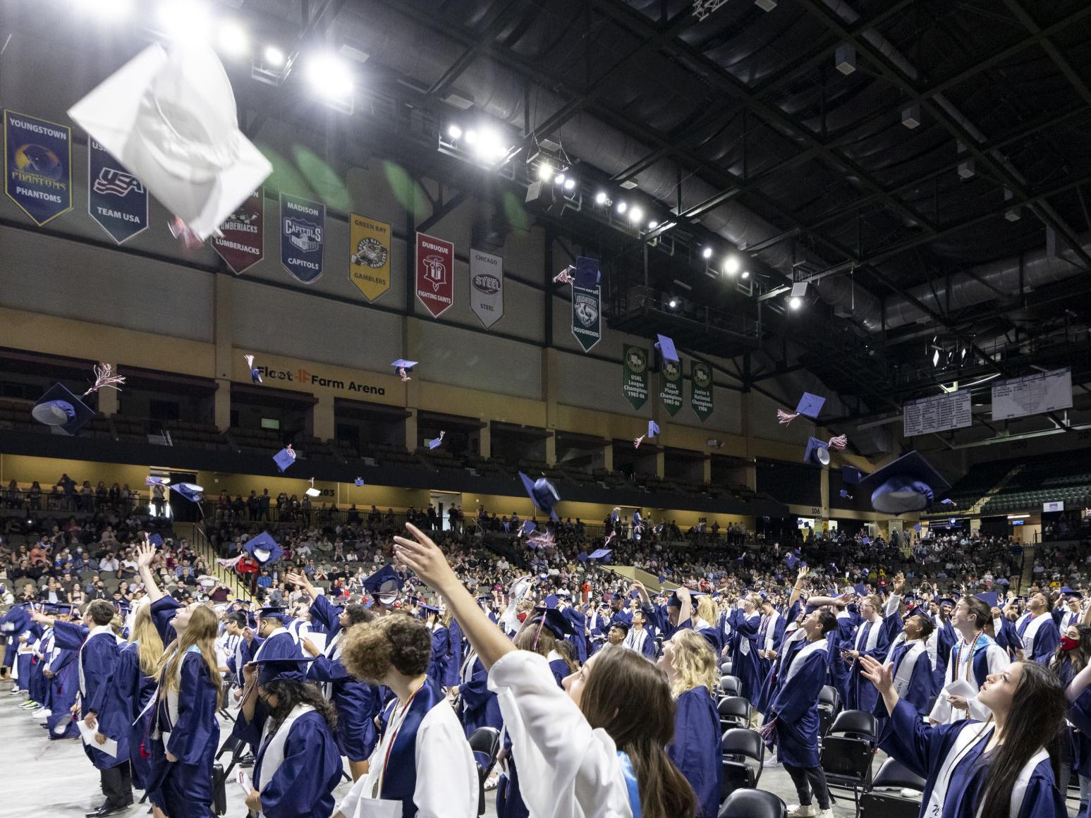 Watch Now North High School Announces 2021 Graduates Siouxcityjournal Com 2022 East Middle School 8th Grade Graduation Sioux City, Ia