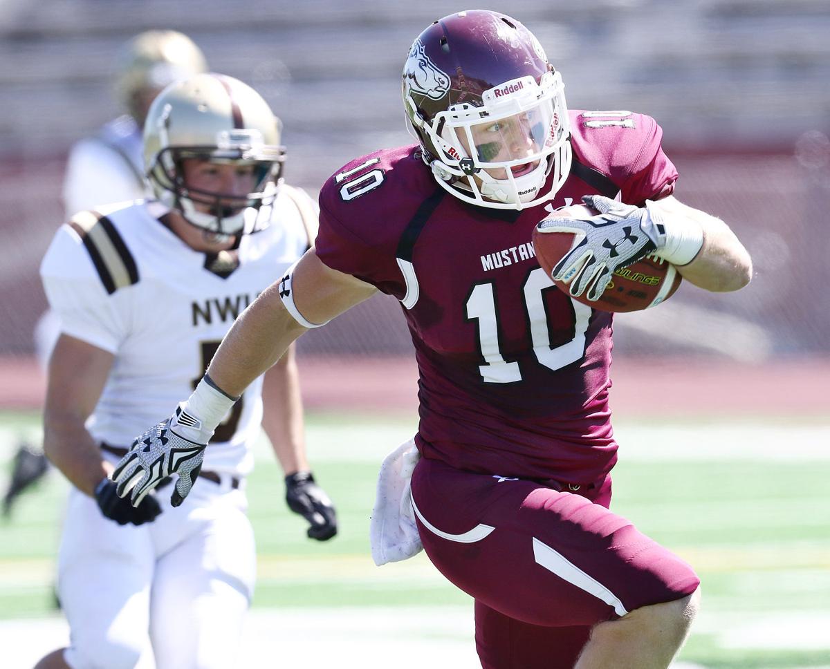 Photos: Nebraska Wesleyan at Morningside College football | Sports