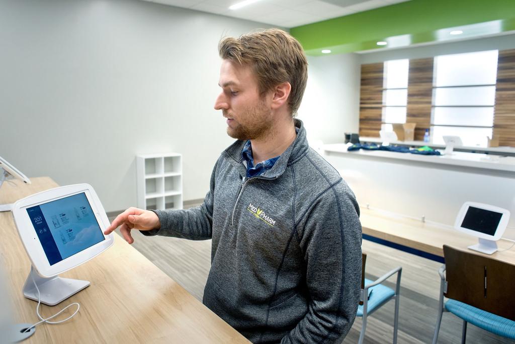 Progress Medical Marijuana Dispensary Open In Sioux City Progress Medical Education Siouxcityjournal Com
