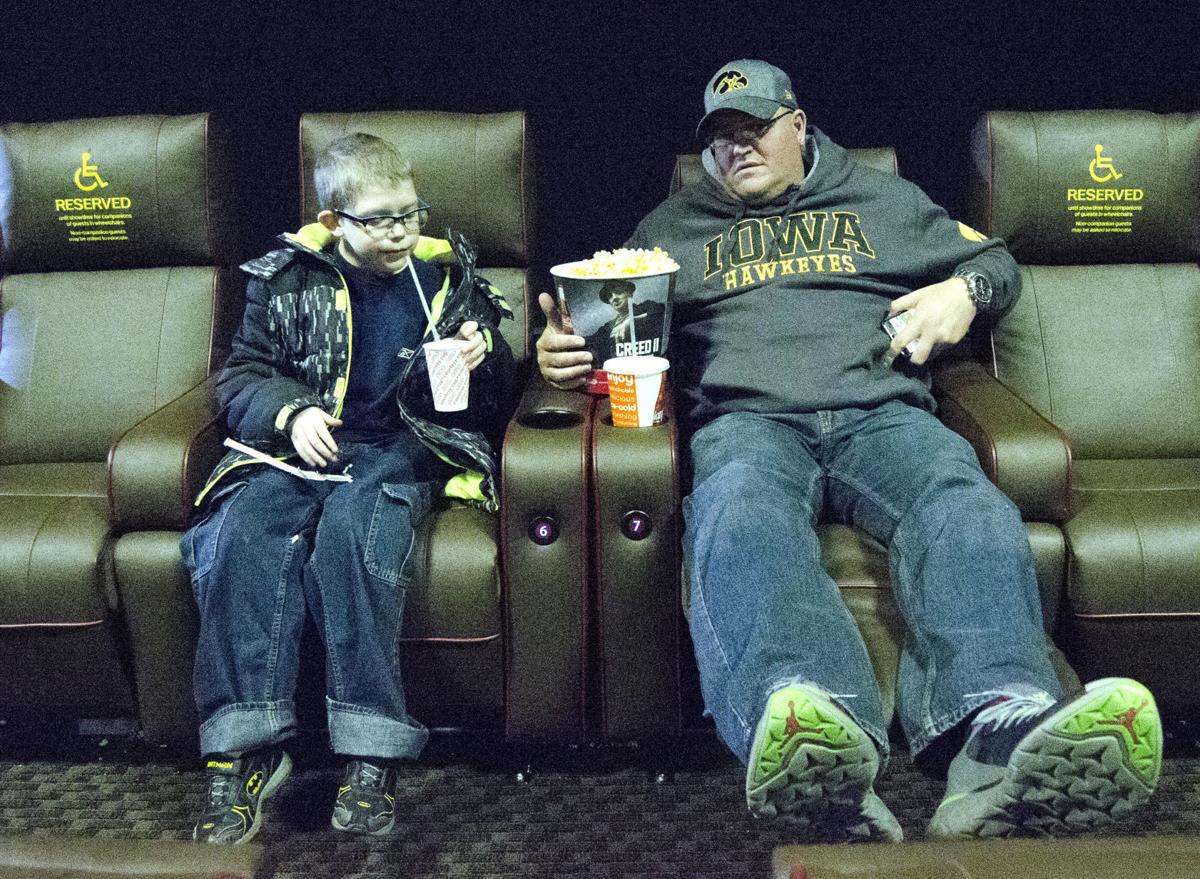 Amc Southern Hills 12 In Sioux City Now Offers Reclining Seats