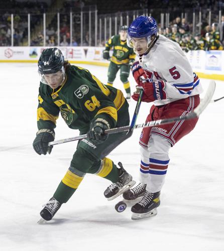 2022 NHL Draft Preview: Sioux City Musketeers Forward Dylan James - USHL