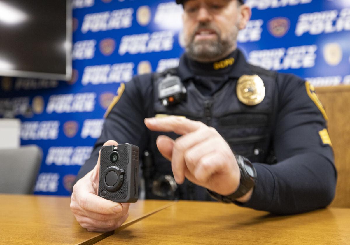 Taser's Free Body Cameras Are Good for Cops, Not the People