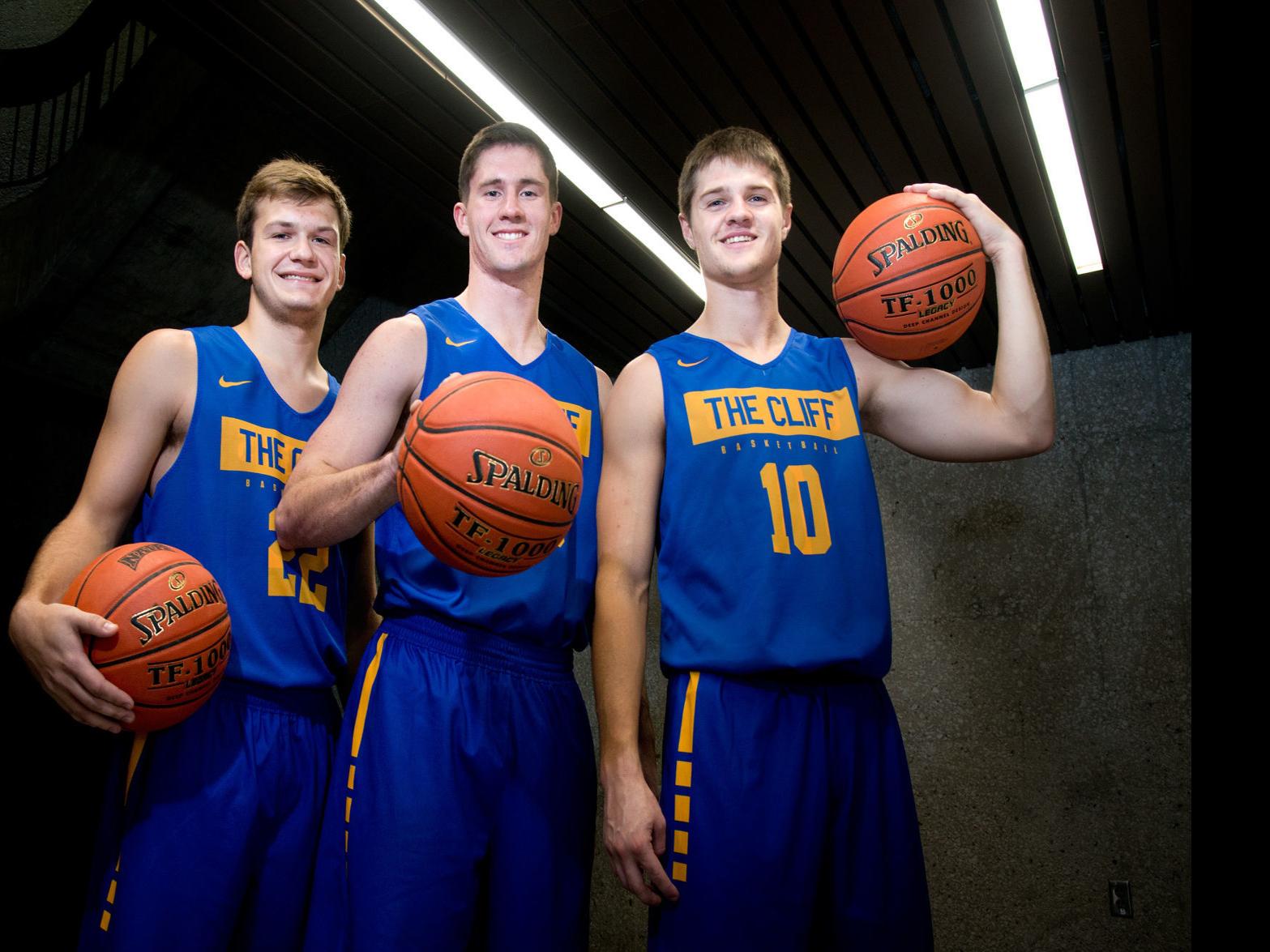 Briar Cliff Men S Basketball Learns How To Play Without Wolfe
