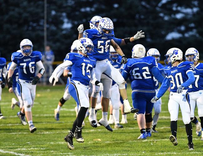West Lyon vs West Sioux football