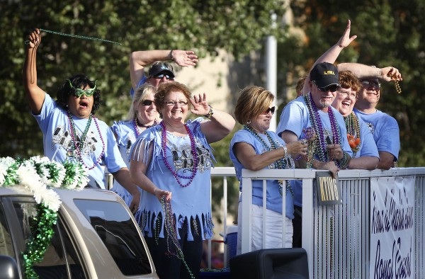 mardi gras parade sioux city