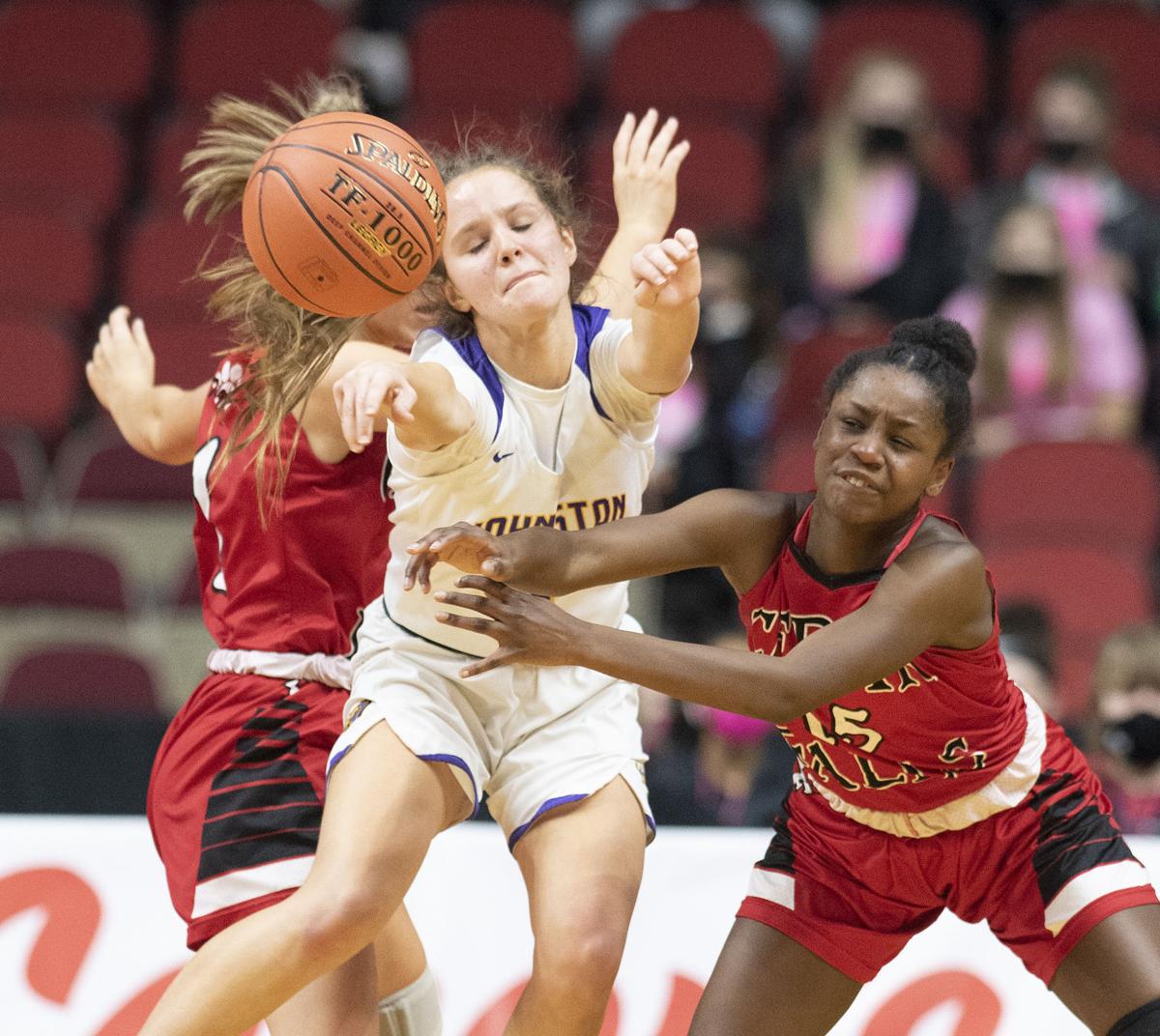 Cedar Falls vs Johnston girls state basketball