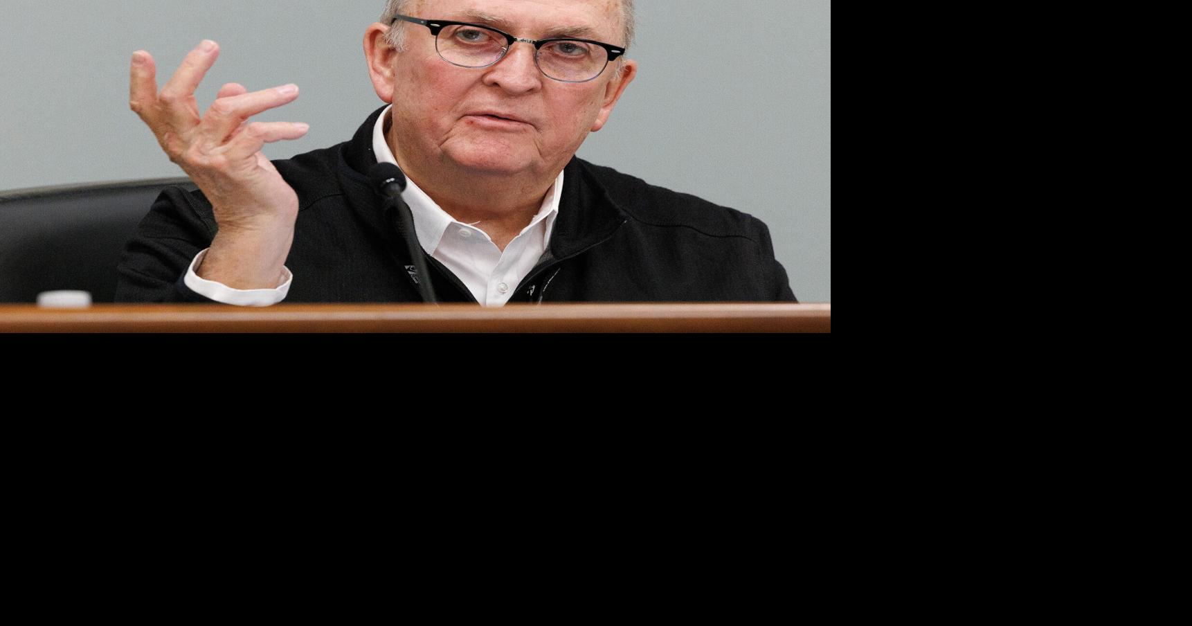 Lance Ehmcke resigns from Sioux City school board due to health