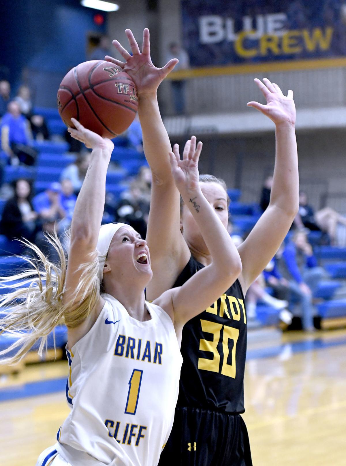 Briar Cliff Women Surprise No 9 Dordt 83 65 College Sports