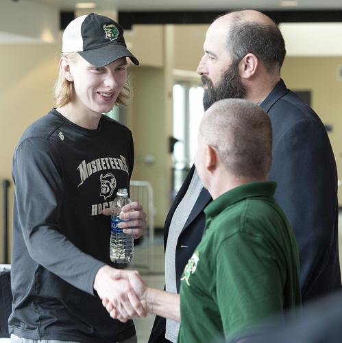 He was always smiling': Host family, coach remember former Musketeer Matiss  Kivlenieks, SiouxlandProud, Sioux City, IA