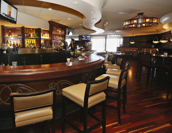 Kahill's Steak-Fish & Chophouse remodeled