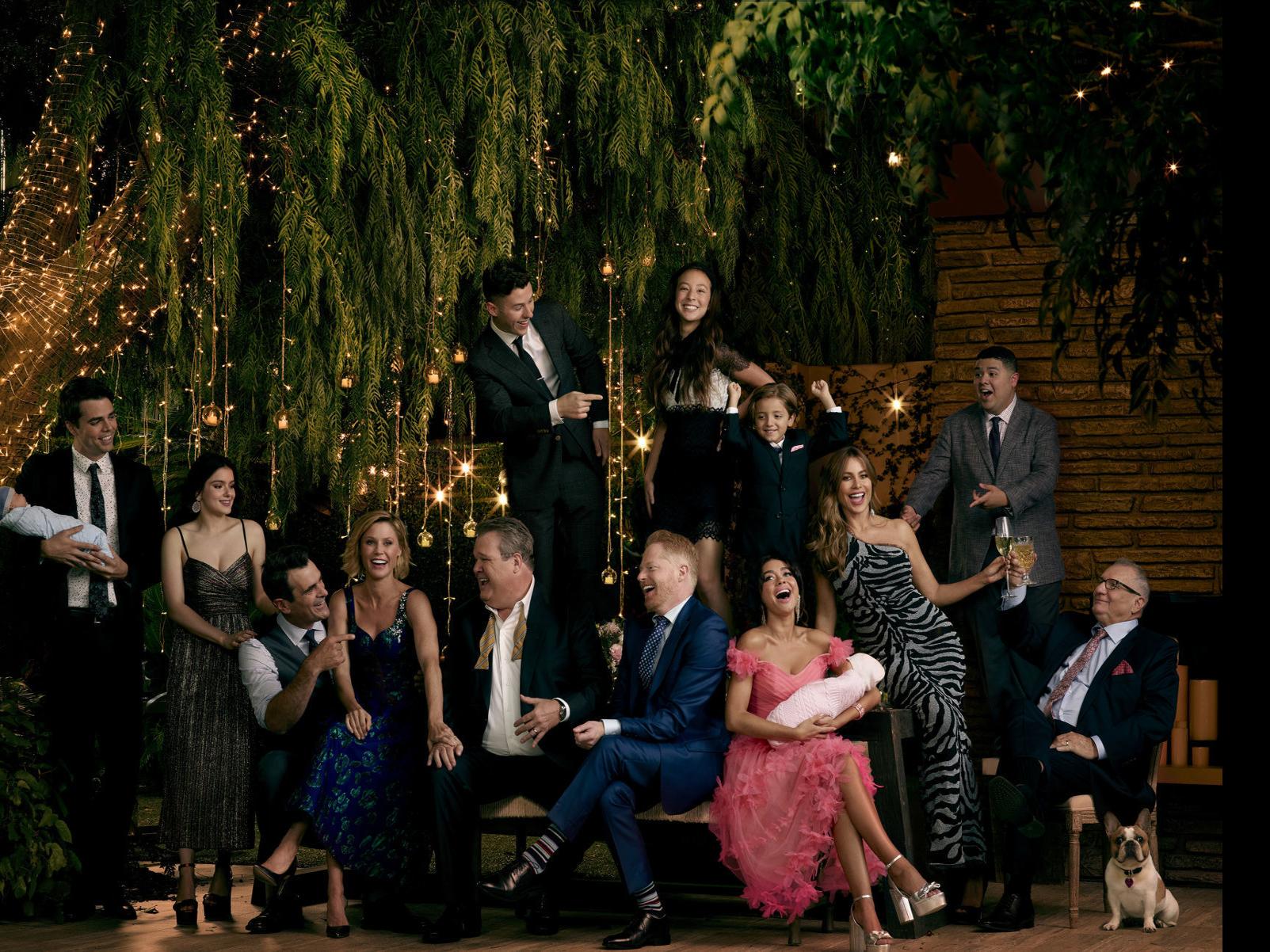 Dvd Review Modern Family Ends 11 Year Run With Memorable Goodbye Movies Siouxcityjournal Com