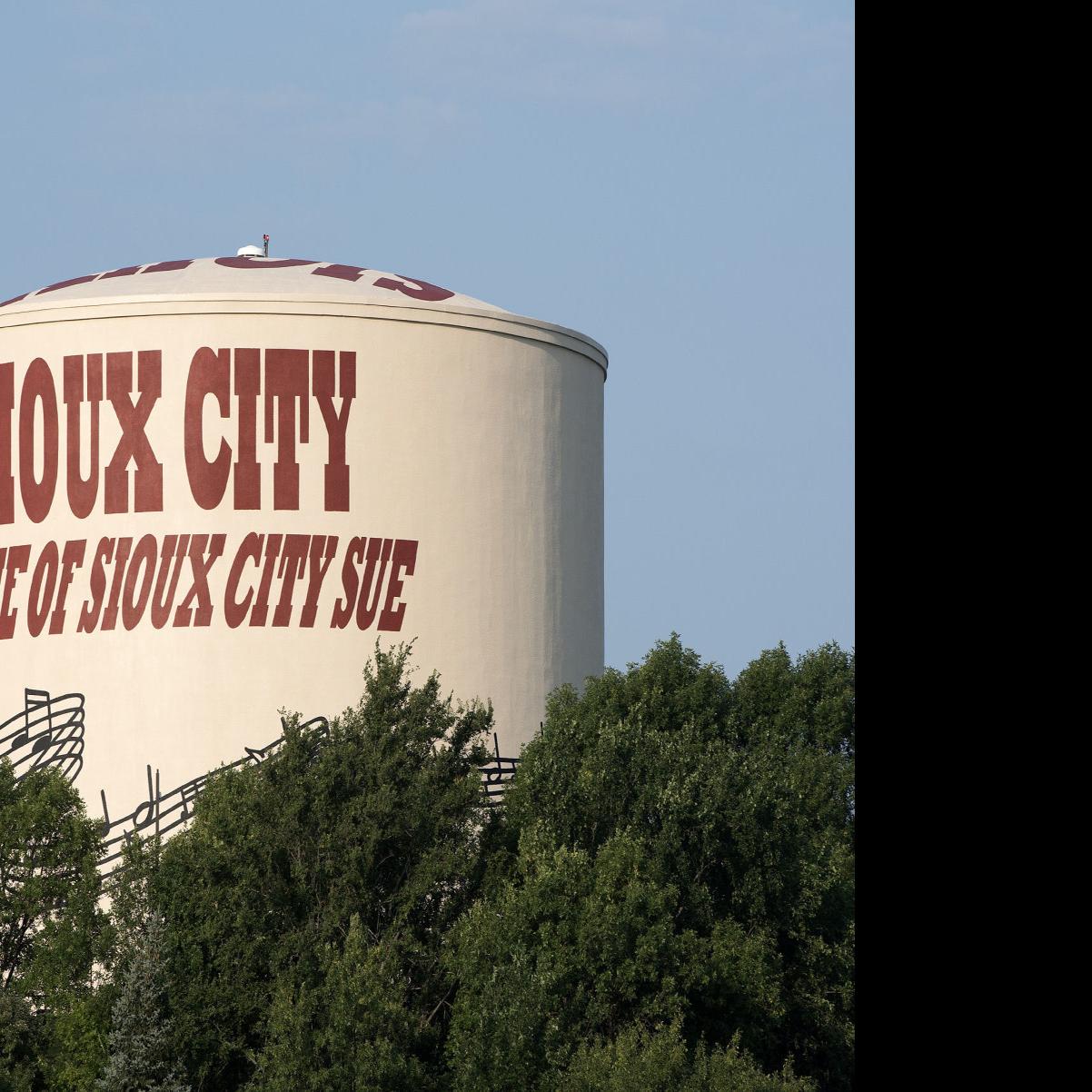 New Paint Job On Singing Hills Water Tank Celebrates City S Past