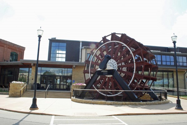 History Flows At Mississippi River Museum