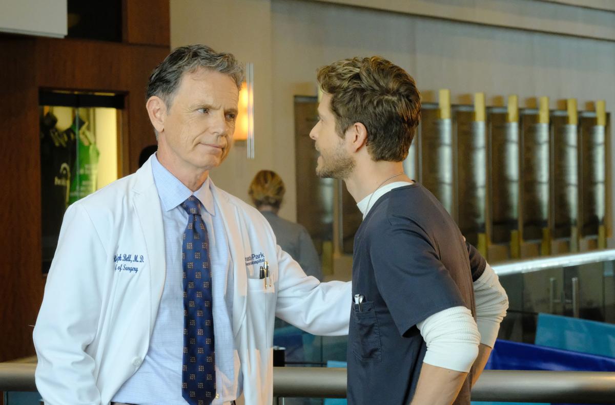 Matt Czuchry embraces the empathy in 'The Resident ...