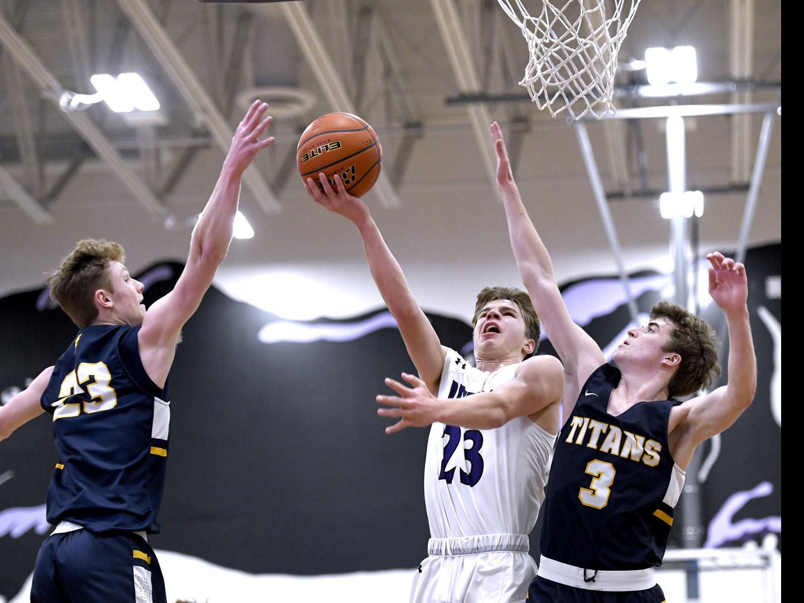 Dakota Valley Boys Beat Defending Champs Tea Area Advance To