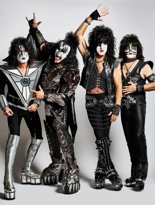 Paul Stanley Says The Last Kiss Tour Is A Victory Lap Not A Goodbye Music Siouxcityjournal Com