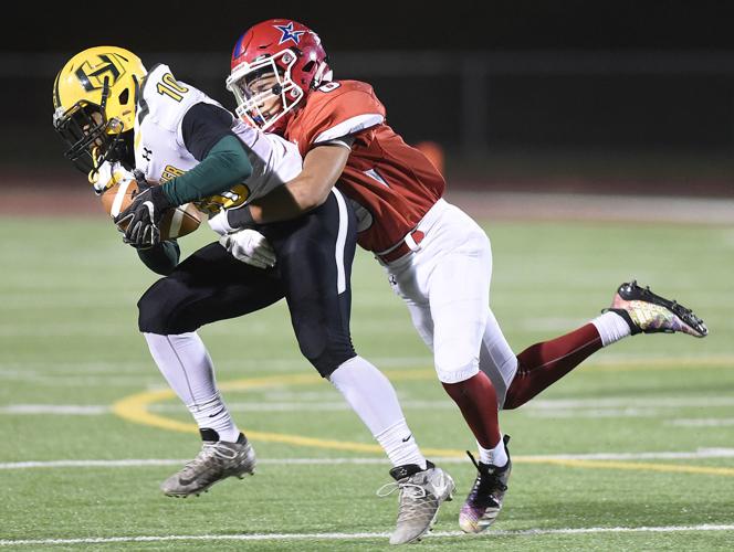 Football Des Moines Hoover at Sioux City North