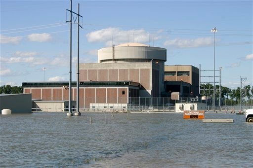 Inspection team checking out Fort Calhoun nuclear plant
