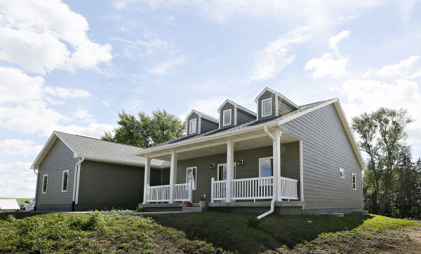 Prefab farmhouse in Cushing, Iowa