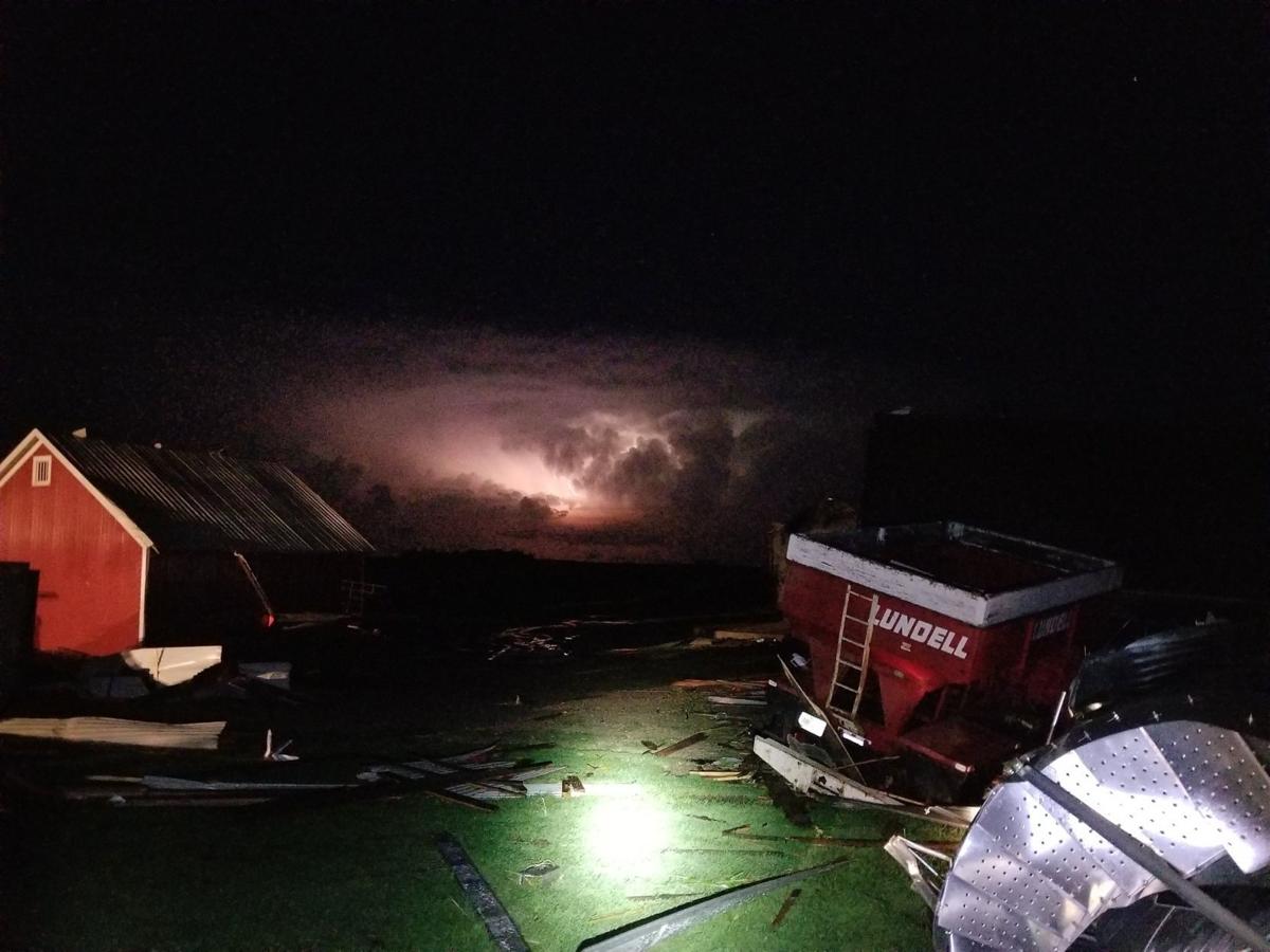 Tornado strikes near Melvin, Local news