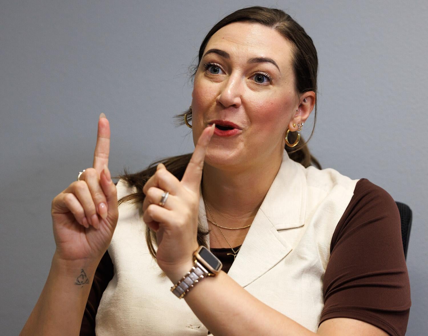 Drey flips Republican district, breaks supermajority in Iowa Senate