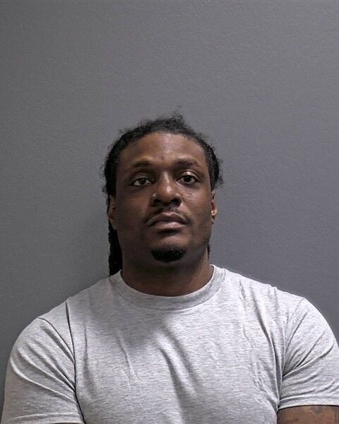 Sioux City man charged with sexually assaulting woman