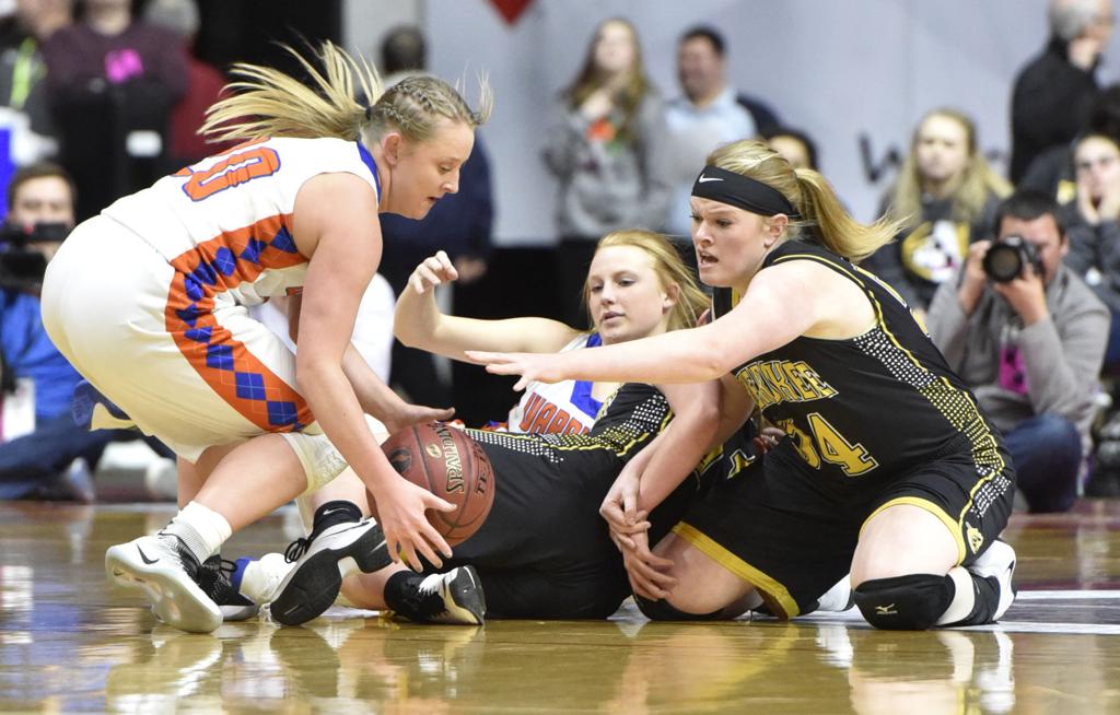 Siouxland Athlete Van Maanen Has Key Role In Sioux Center S