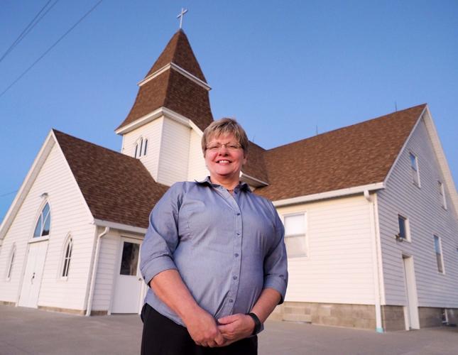Pastor Kim Dewey