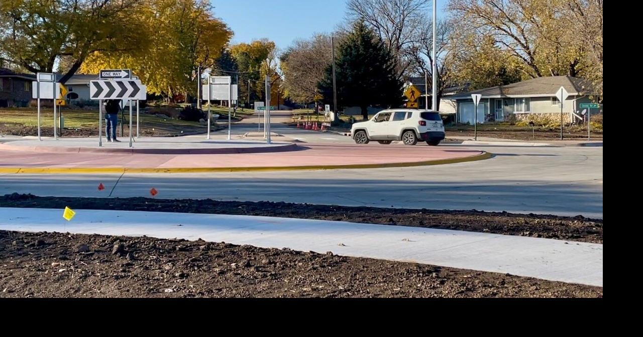 Mayor speaks against roundabout at Hamilton and Tri View