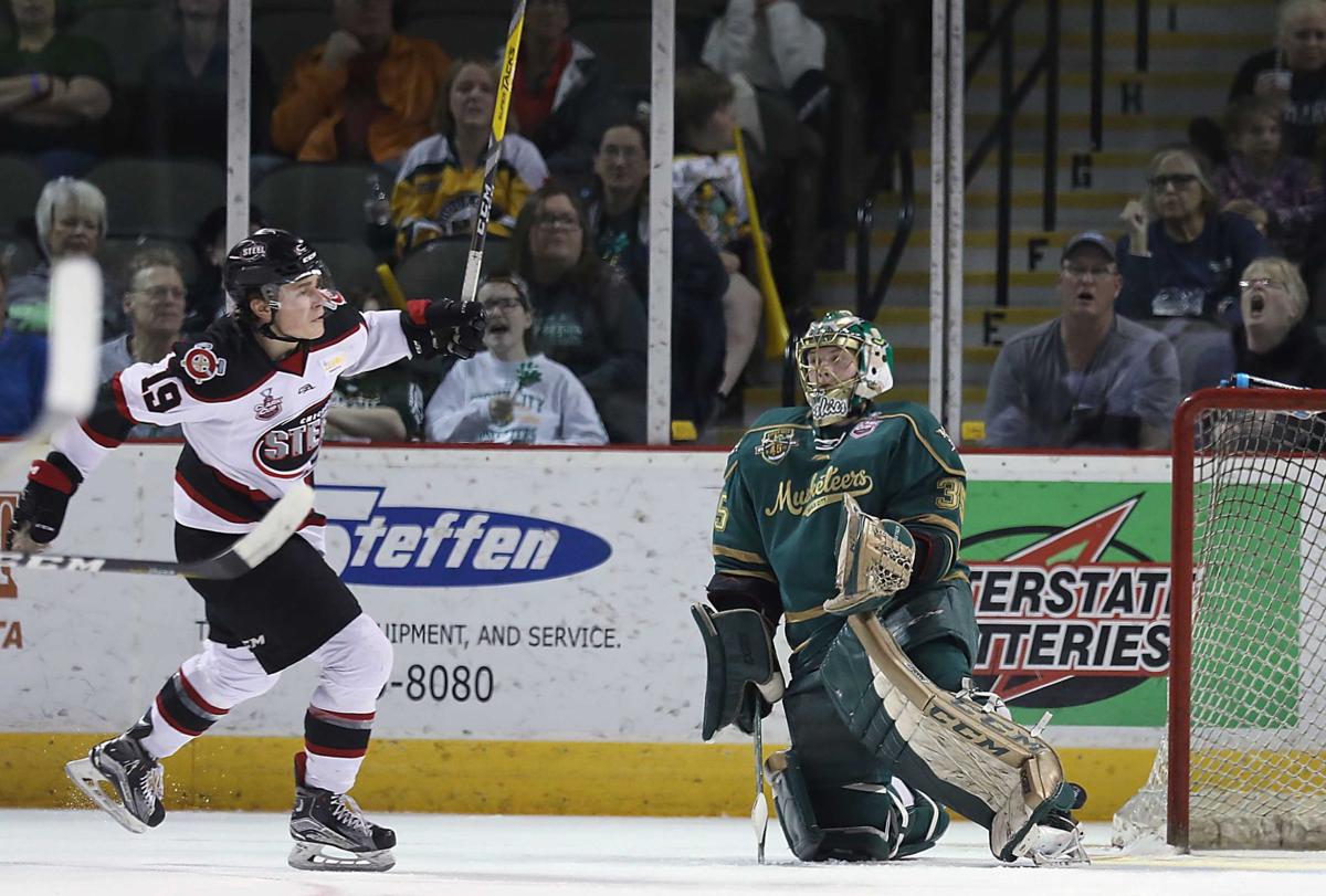 Photos: Chicago Steel at Musketeers hockey | Musketeers ...