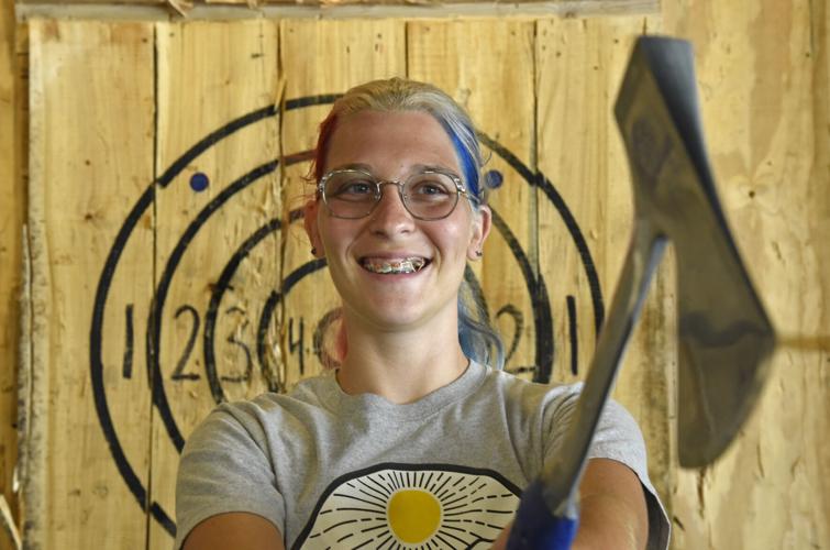 AxeThrowing_4.jpg