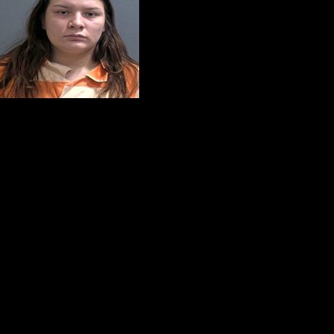 Woman charged with using stolen ID to cash $12,000 in checks at Sioux City bank