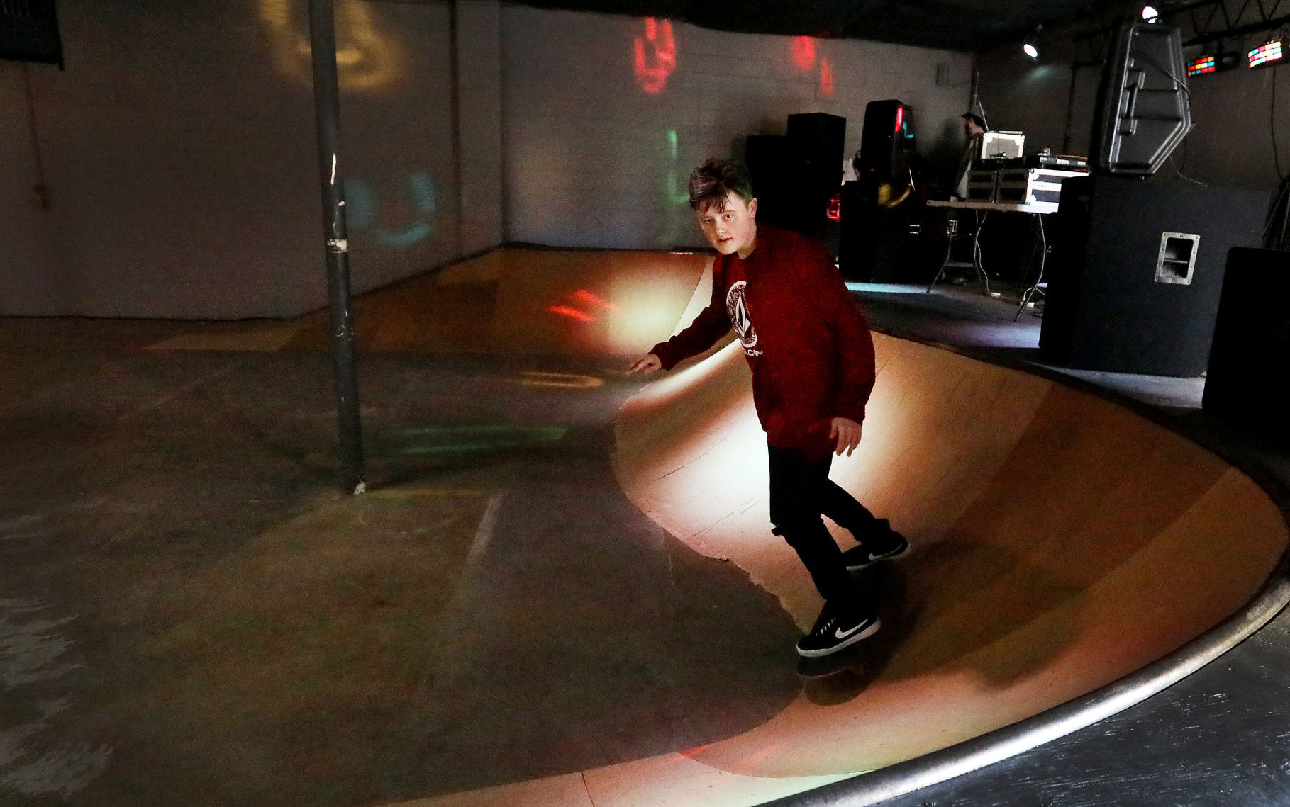HORLYK: New venue gives Siouxland skateboarders an indoor option
